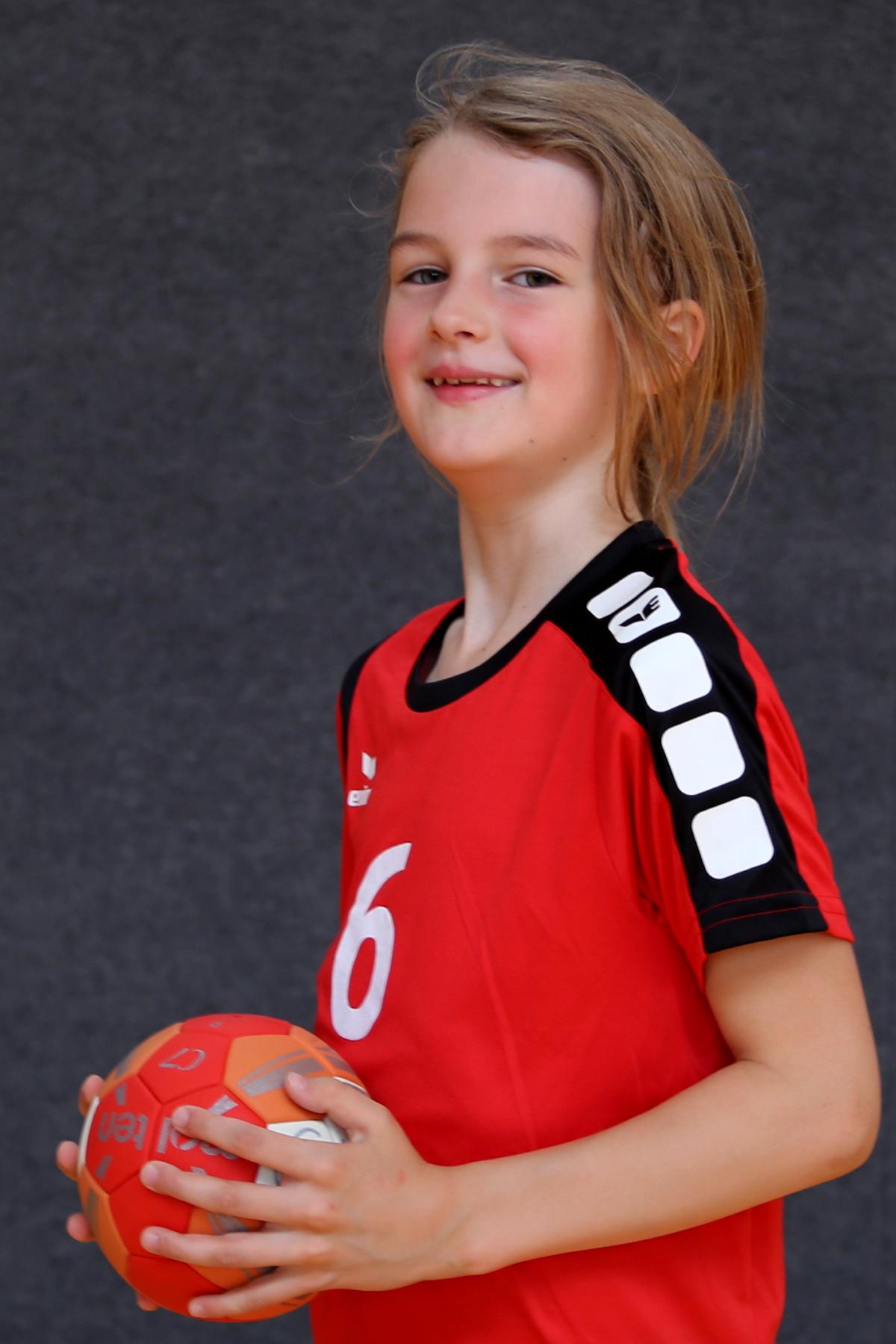 Becker Eva hoch