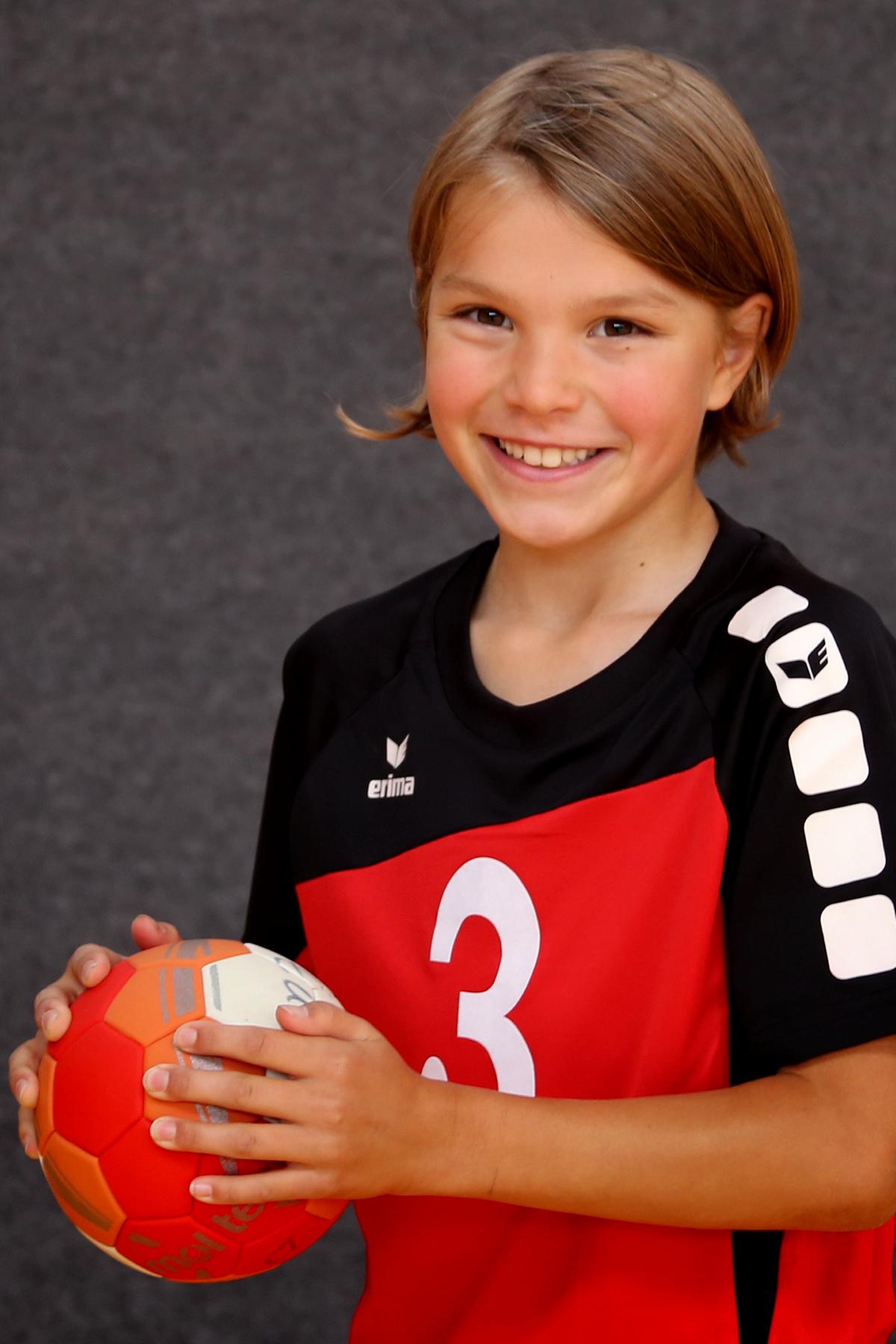 Rönner Emilia Hoch